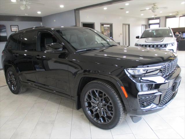 2025 Jeep Grand Cherokee GRAND CHEROKEE SUMMIT RESERVE 4X4