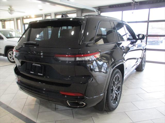 2025 Jeep Grand Cherokee GRAND CHEROKEE SUMMIT RESERVE 4X4