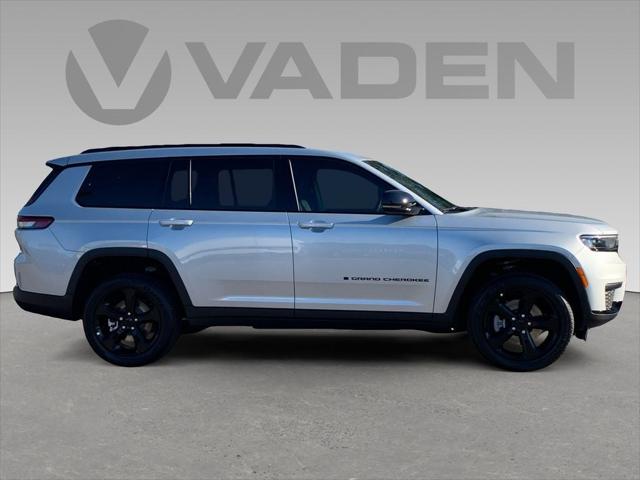 2025 Jeep Grand Cherokee GRAND CHEROKEE L ALTITUDE 4X4