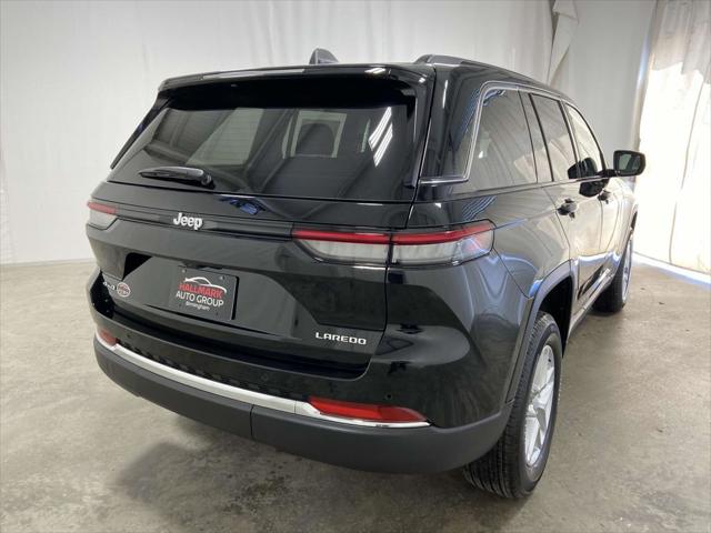 2025 Jeep Grand Cherokee GRAND CHEROKEE LAREDO X 4X4