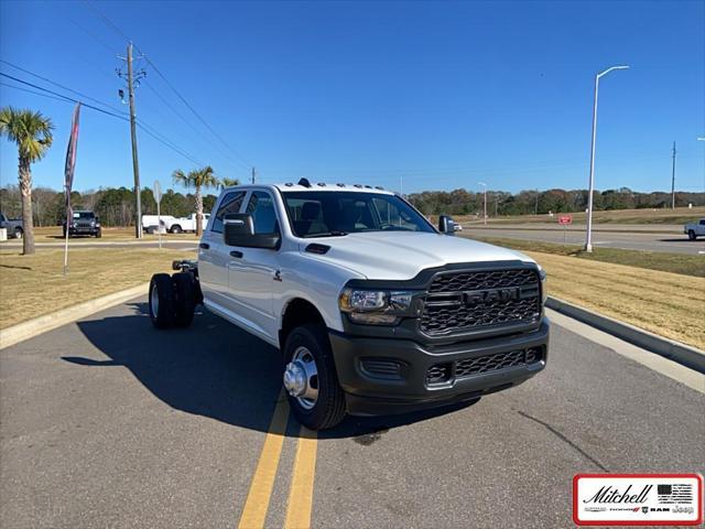 2024 RAM Ram 3500 Chassis Cab RAM 3500 TRADESMAN CREW CAB CHASSIS 4X4 60 CA