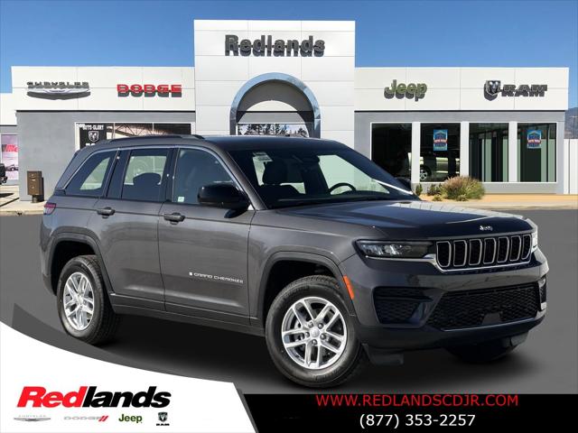2025 Jeep Grand Cherokee GRAND CHEROKEE LAREDO X 4X4