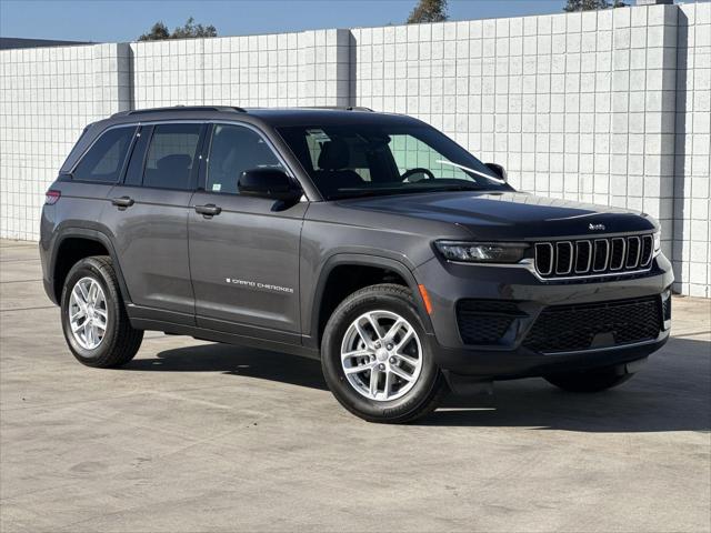 2025 Jeep Grand Cherokee GRAND CHEROKEE LAREDO X 4X4