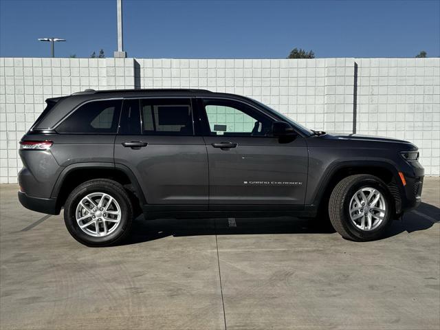 2025 Jeep Grand Cherokee GRAND CHEROKEE LAREDO X 4X4