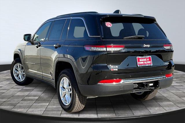 2025 Jeep Grand Cherokee GRAND CHEROKEE LAREDO X 4X4 2025 Jeep Grand Cherokee GRAND CHEROKEE LAREDO X 4X4