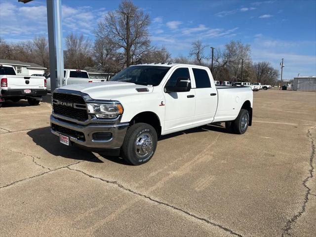 2024 RAM Ram 3500 RAM 3500 TRADESMAN CREW CAB 4X4 8 BOX