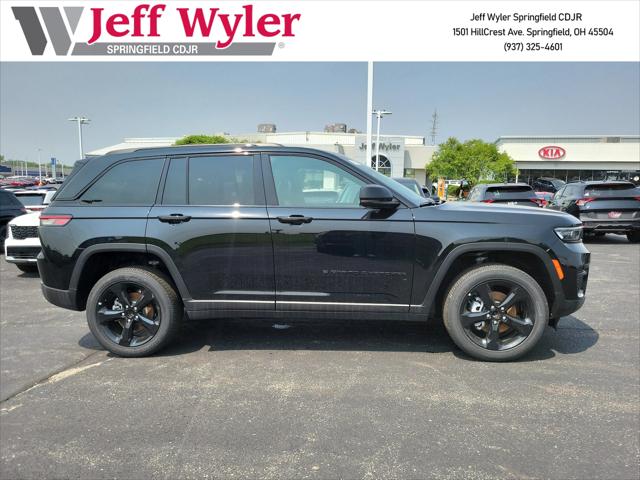2025 Jeep Grand Cherokee GRAND CHEROKEE ALTITUDE 4X4