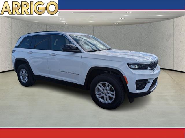 2025 Jeep Grand Cherokee GRAND CHEROKEE LAREDO 4X4