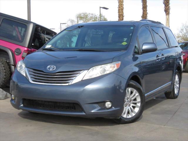 2017 Toyota Sienna XLE 7 Passenger