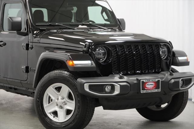 2022 Jeep Gladiator Sport S 4x4