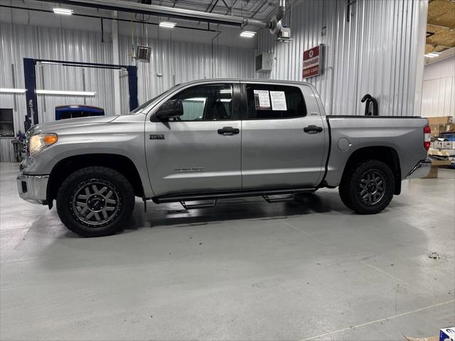 2017 Toyota Tundra SR5 5.7L V8