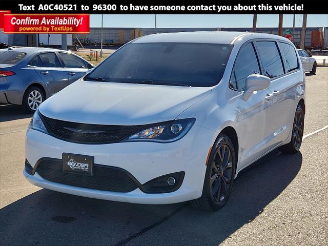 2020 Chrysler Pacifica Touring