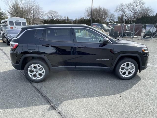 2025 Jeep Compass COMPASS SPORT 4X4
