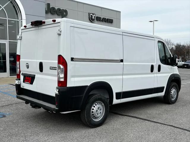 2025 Ram ProMaster 2500 Cargo Van Tradesman Low Roof 136" WB w/Pass Seat