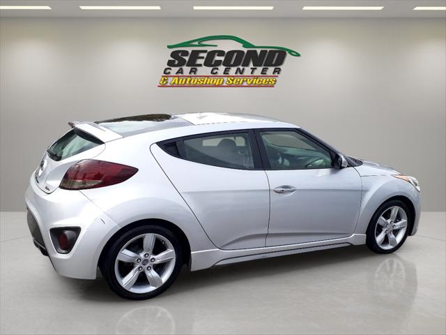2013 Hyundai Veloster Turbo w/Black