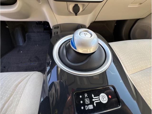 2012 Nissan LEAF SL