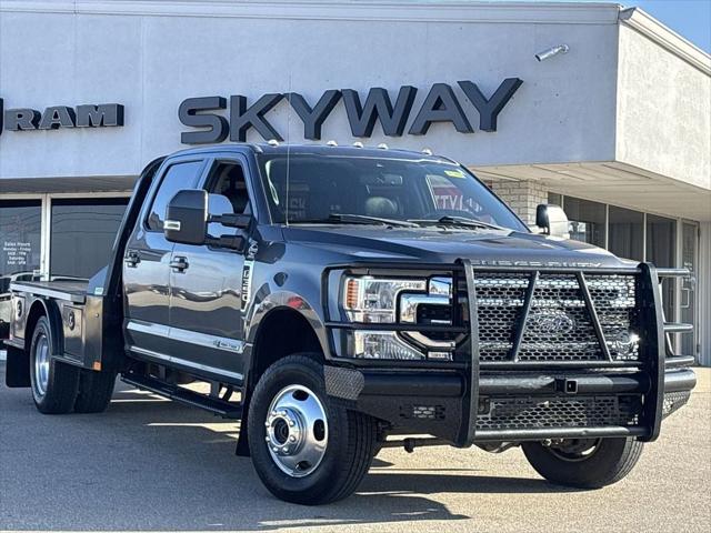 2020 Ford F-350 Chassis LARIAT