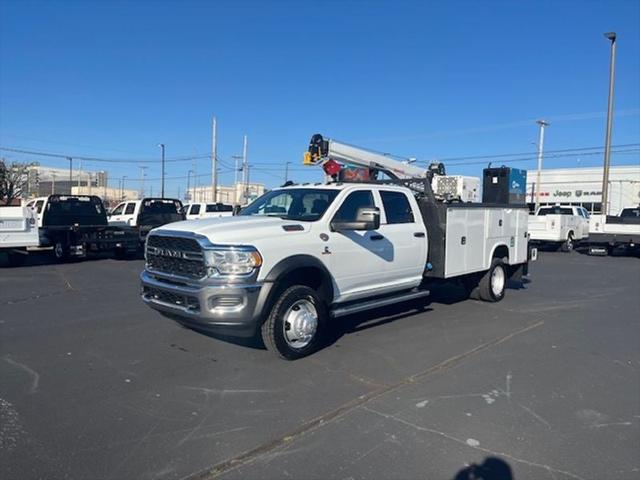 2024 RAM Ram 5500 Chassis Cab RAM 5500 TRADESMAN CHASSIS CREW CAB 4X4 84 CA