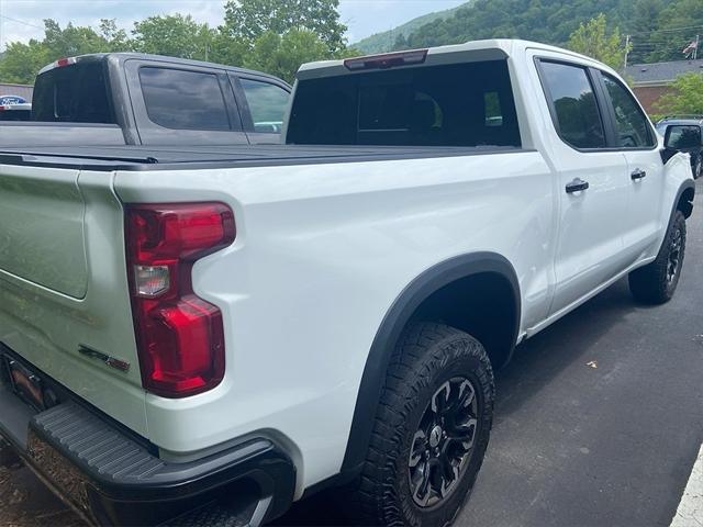 2023 Chevrolet Silverado 1500 4WD Crew Cab Short Bed ZR2