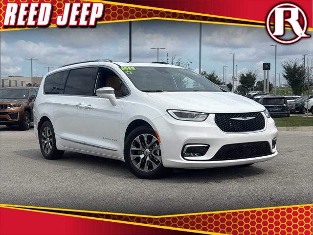 2022 Chrysler Pacifica Hybrid Pinnacle for sale in Overland Park, KS
