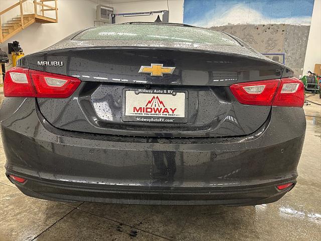 2022 Chevrolet Malibu FWD 1FL