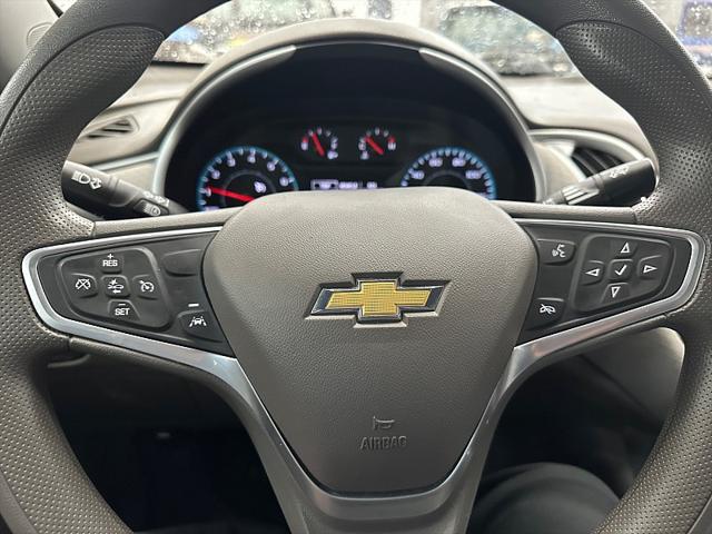 2022 Chevrolet Malibu FWD 1FL