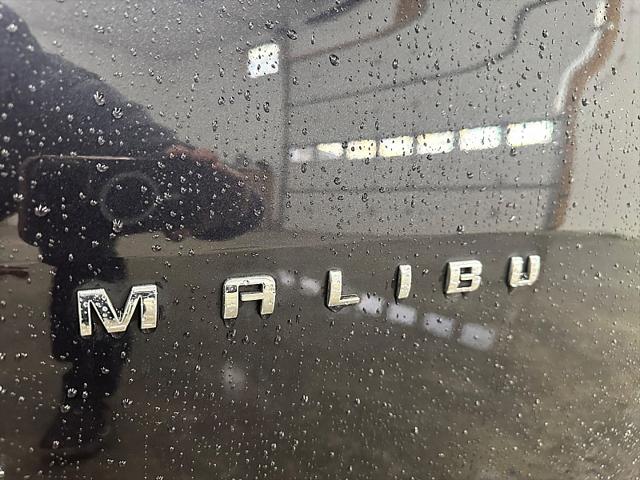 2022 Chevrolet Malibu FWD 1FL