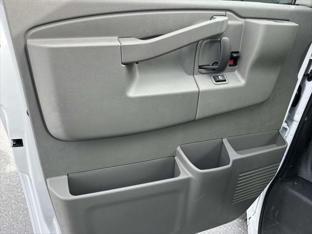 2024 Chevrolet Express Cutaway 4500 Van
