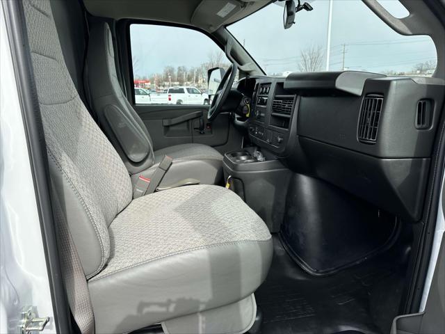 2024 Chevrolet Express Cutaway 4500 Van