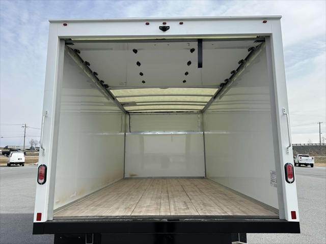 2024 Chevrolet Express Cutaway 4500 Van