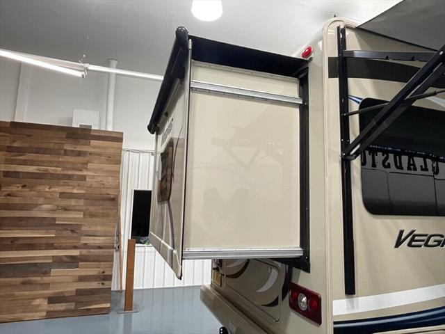 2017 Ford E-450 Stripped LIKE NEW ONLY 16,000 MILES