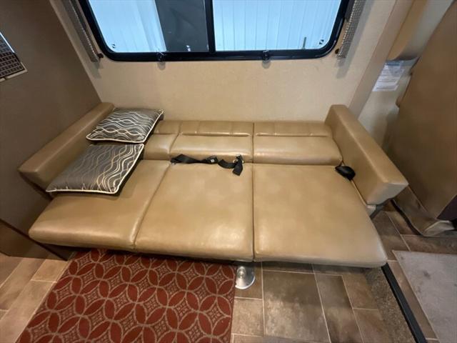 2017 Ford E-450 Stripped LIKE NEW ONLY 16,000 MILES