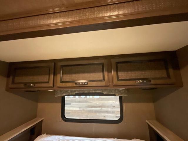 2017 Ford E-450 Stripped LIKE NEW ONLY 16,000 MILES