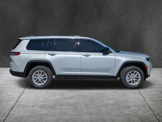 2025 Jeep Grand Cherokee GRAND CHEROKEE L LAREDO X 4X4