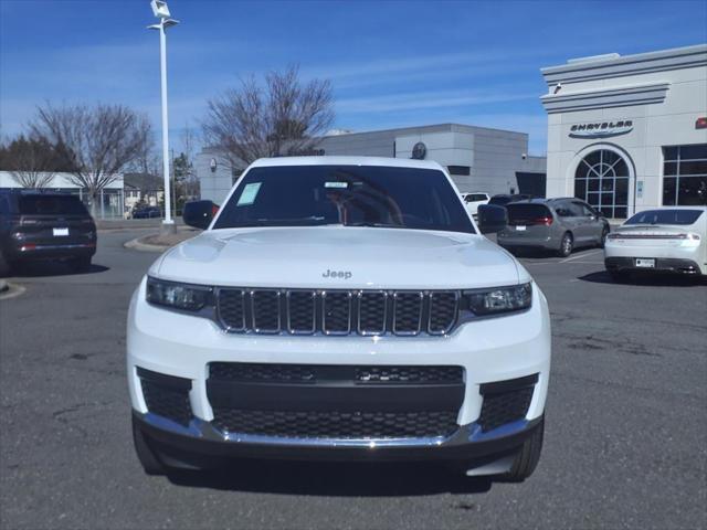 2025 Jeep Grand Cherokee GRAND CHEROKEE L LAREDO 4X4