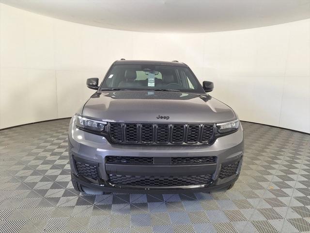 2025 Jeep Grand Cherokee GRAND CHEROKEE L ALTITUDE 4X4