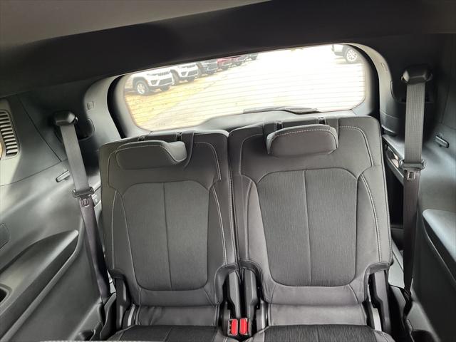 2025 Jeep Grand Cherokee GRAND CHEROKEE L LAREDO X 4X4