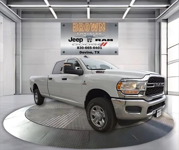 2024 RAM 2500 Tradesman Crew Cab 4x4 8 Box