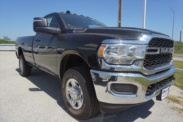 2024 RAM 2500 Tradesman Regular Cab 4x4 8 Box