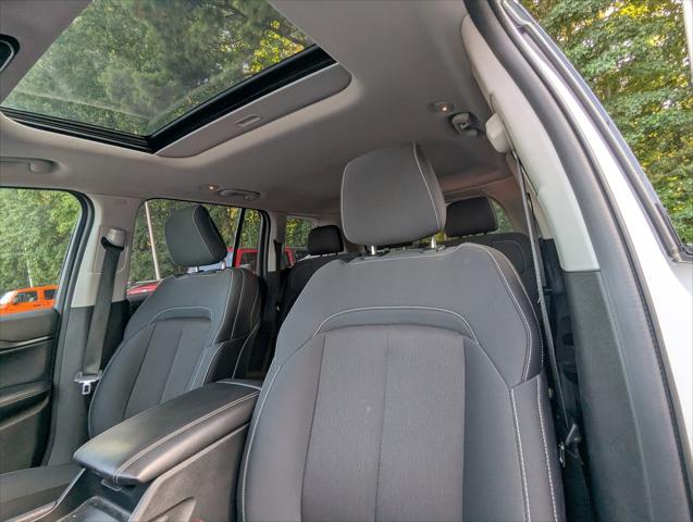 2023 Jeep Grand Cherokee Laredo X 4x4