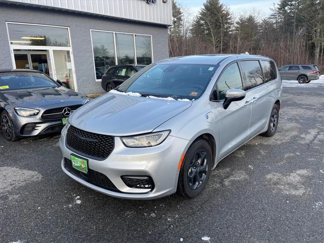 2023 Chrysler Pacifica Hybrid PACIFICA PLUG-IN HYBRID TOURING L
