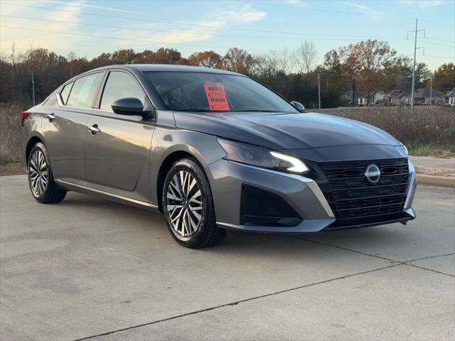 2023 Nissan Altima SV FWD