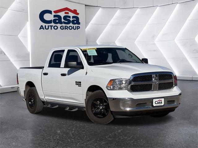 2022 RAM 1500 Classic SLT Crew Cab 4x2 57 Box
