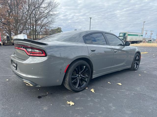 2018 Dodge Charger SXT RWD