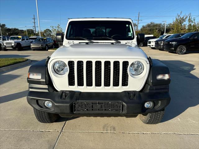 2022 Jeep Gladiator Sport 4x4