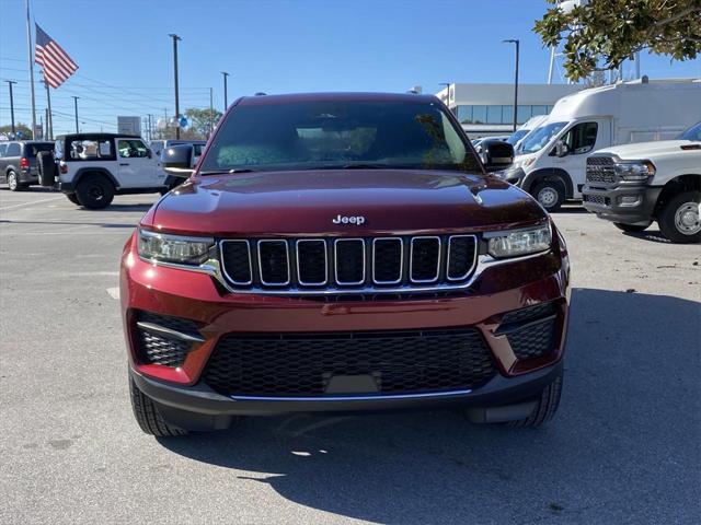 2025 Jeep Grand Cherokee GRAND CHEROKEE LAREDO X 4X4