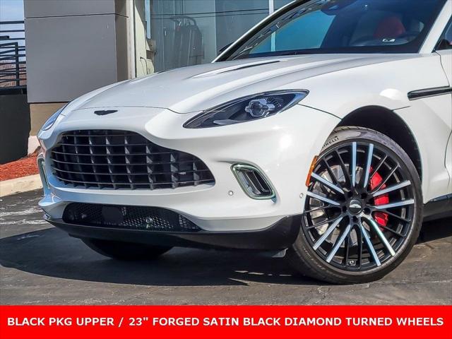 2022 Aston Martin DBX Base