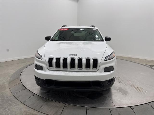 2016 Jeep Cherokee Sport