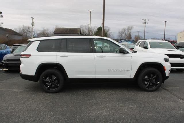 2025 Jeep Grand Cherokee GRAND CHEROKEE L ALTITUDE X 4X4