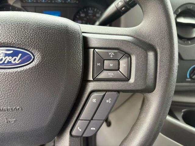 2021 Ford E-450 Cutaway Cutaway Van 2D